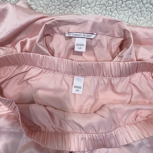 LARGE PINK SATIN VICTORIA’S SECRET 2 PIECE SHORTS PJ SET - Picture 4 of 10